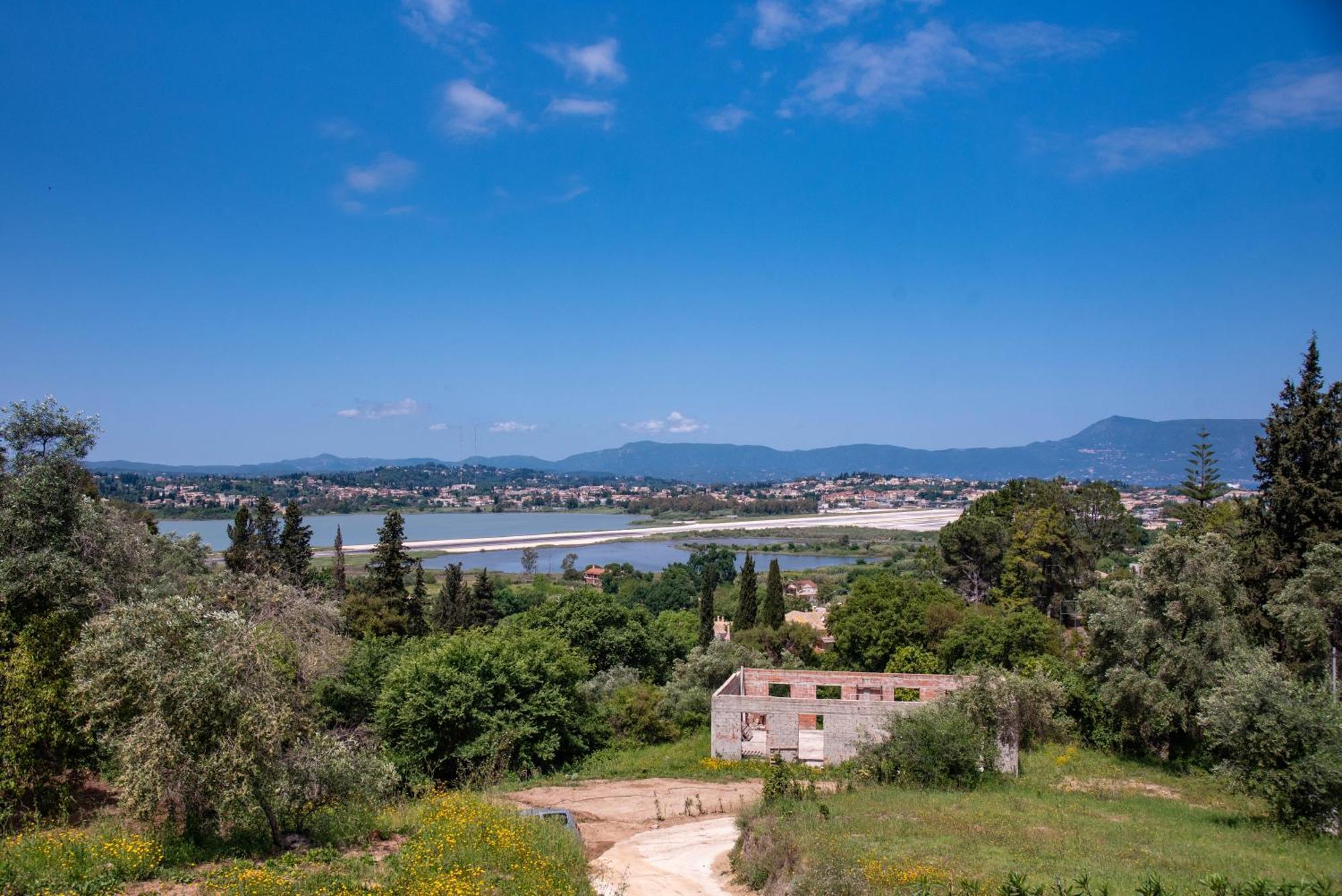 Gems Suites Corfu  外观 照片